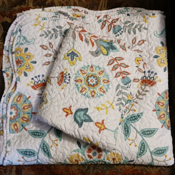 💐🌹Marcielo Quilted Romantic Green 🛌  🌸🏵3 Piece Set,A Fabulous👌Gift Item.🎁 - Picture 11 of 16